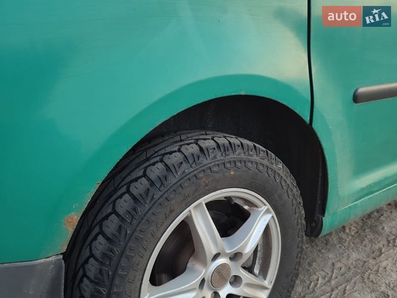 Минивэн Volkswagen Caddy 2005 в Киеве