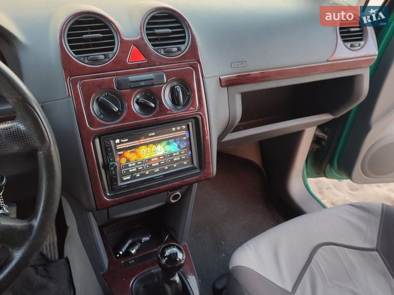 Минивэн Volkswagen Caddy 2005 в Киеве