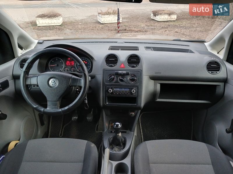 Минивэн Volkswagen Caddy 2007 в Гадяче
