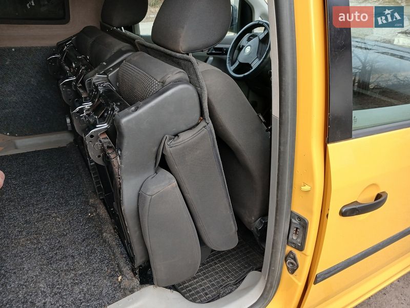 Минивэн Volkswagen Caddy 2007 в Гадяче