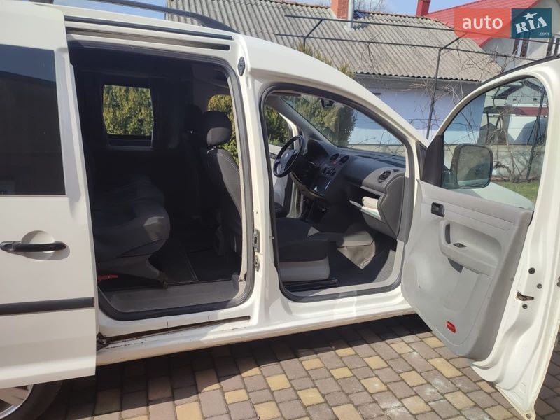 Минивэн Volkswagen Caddy 2008 в Черновцах