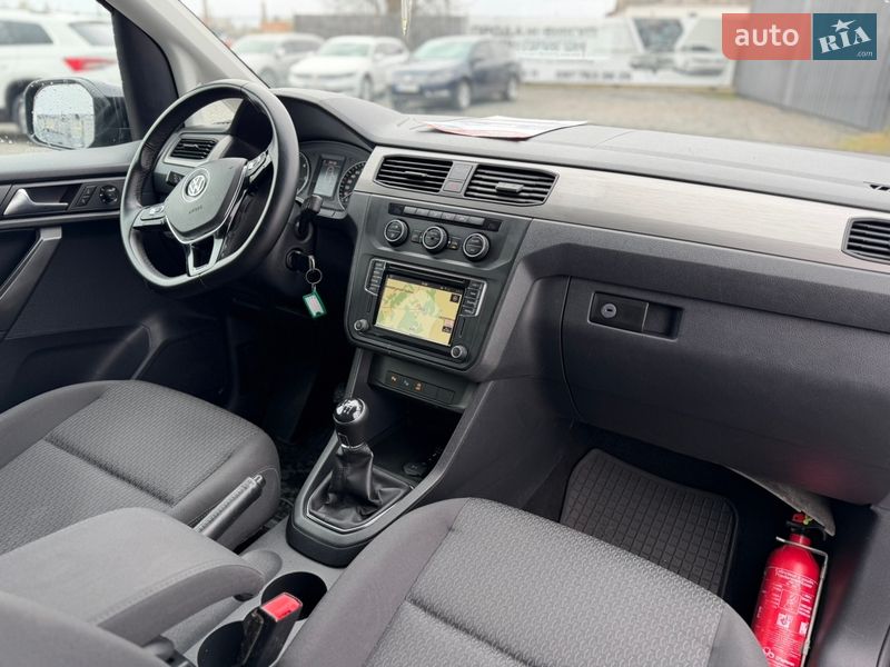 Минивэн Volkswagen Caddy 2017 в Сарнах