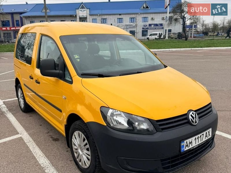 Мінівен Volkswagen Caddy 2014 в Житомирі