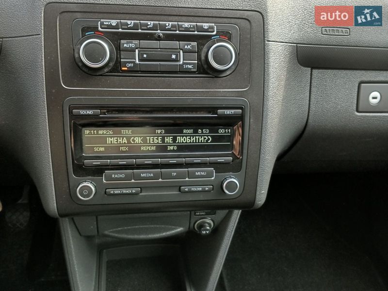 Мінівен Volkswagen Caddy 2013 в Чернівцях