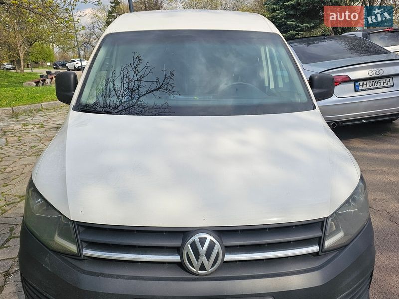 Вантажний фургон Volkswagen Caddy 2018 в Києві
