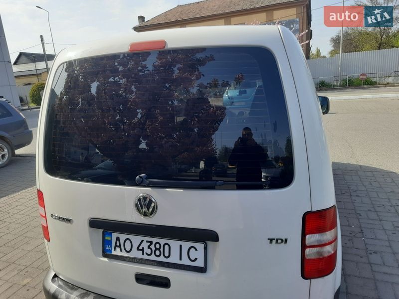 Минивэн Volkswagen Caddy 2013 в Ужгороде