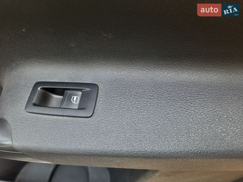 Минивэн Volkswagen Caddy 2013 в Ужгороде