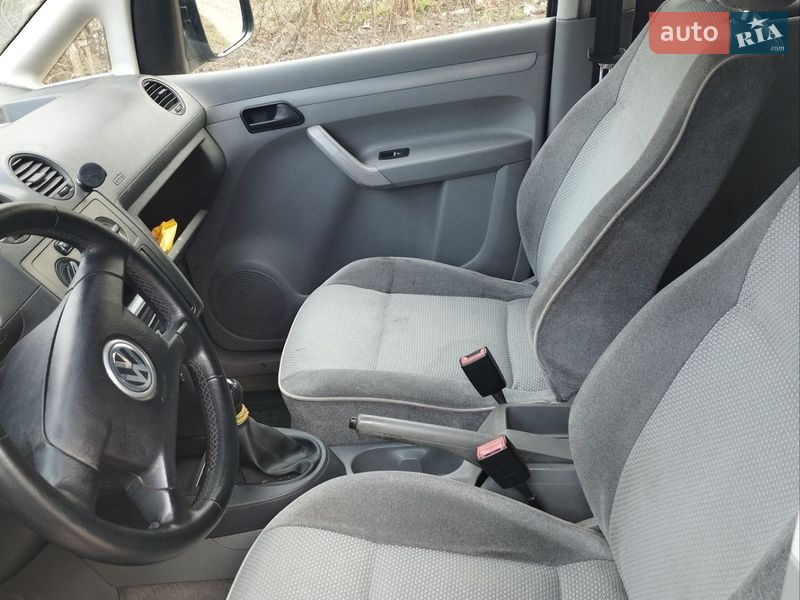 Минивэн Volkswagen Caddy 2005 в Киеве