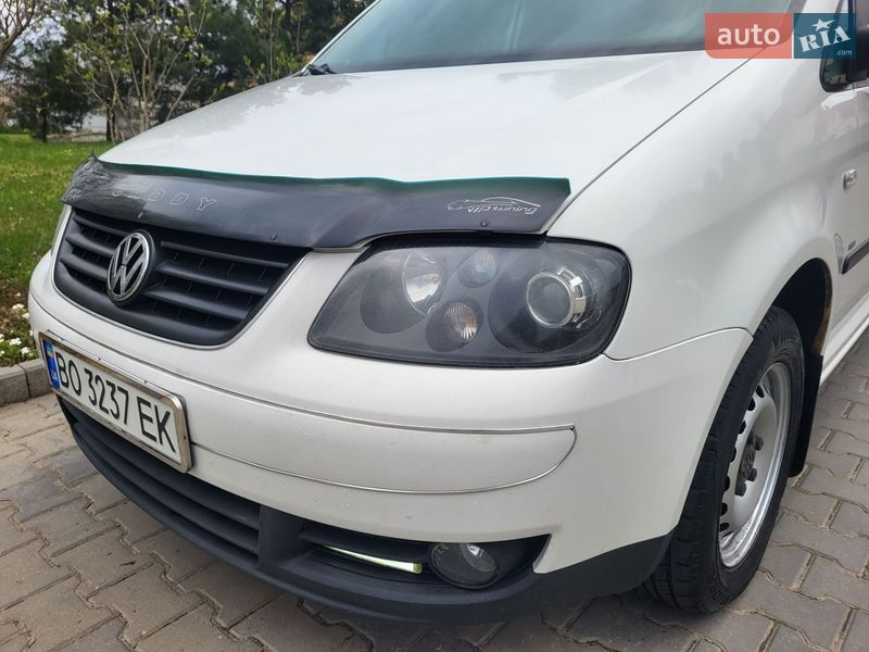 Минивэн Volkswagen Caddy 2006 в Хмельницком
