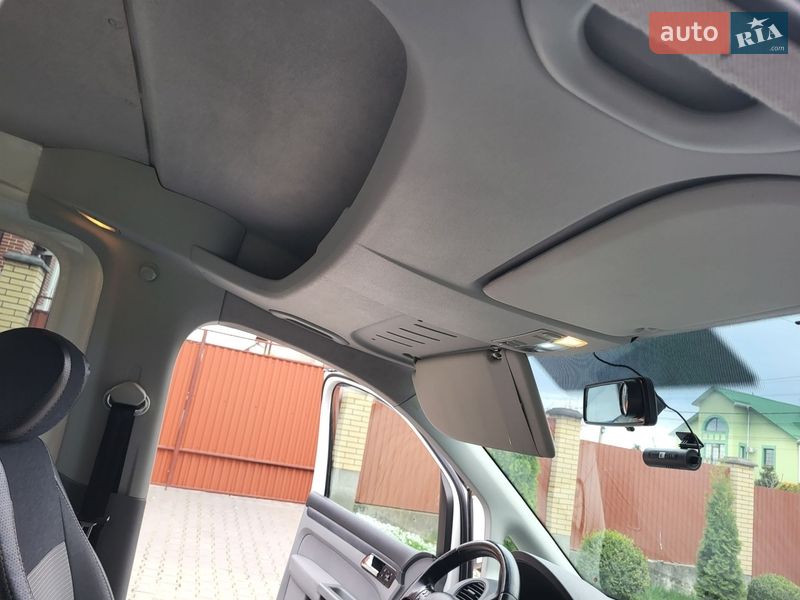 Минивэн Volkswagen Caddy 2006 в Хмельницком
