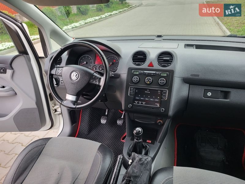 Минивэн Volkswagen Caddy 2006 в Хмельницком