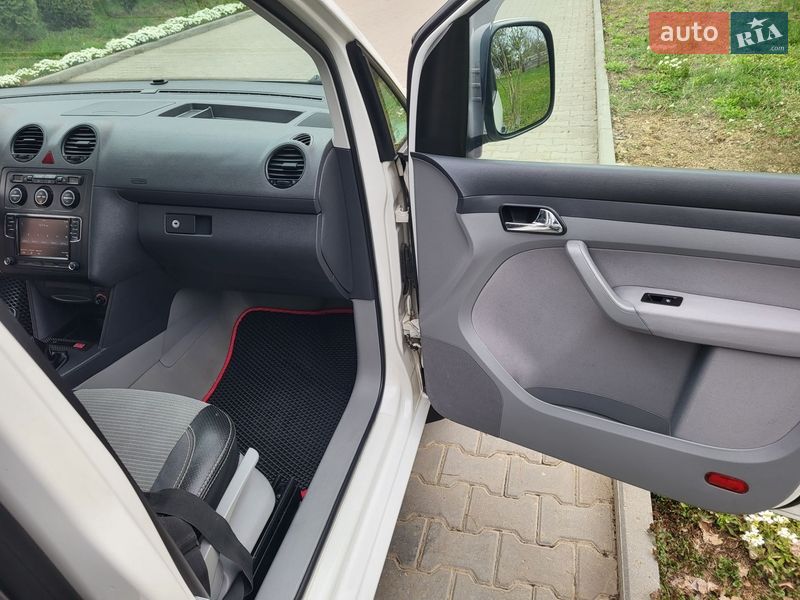 Минивэн Volkswagen Caddy 2006 в Хмельницком