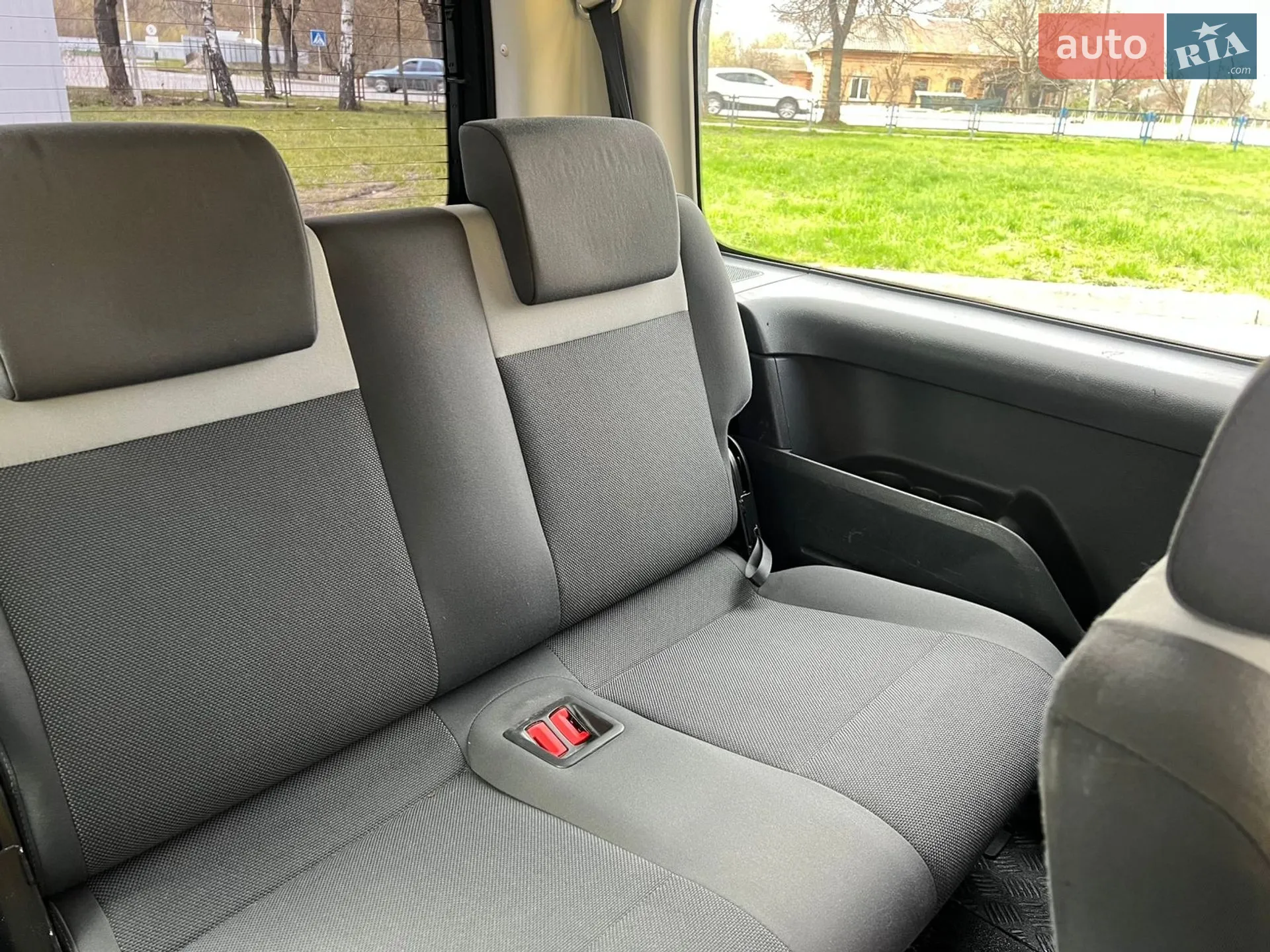 2012 Volkswagen Caddy - мініатюра 25