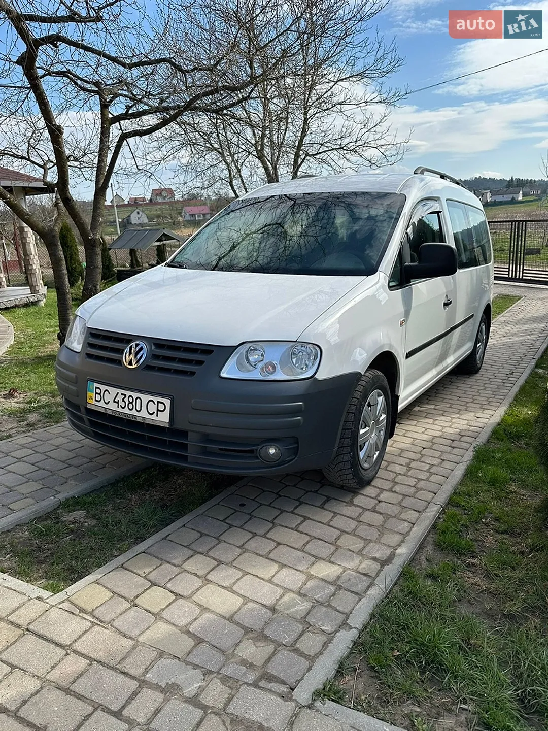 2010 Volkswagen Caddy - фото 1
