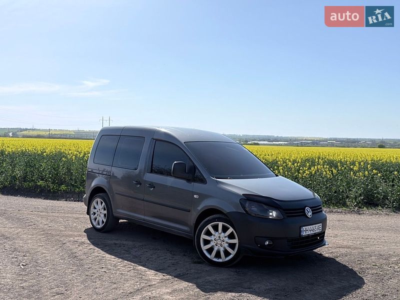 Volkswagen Caddy 2011
