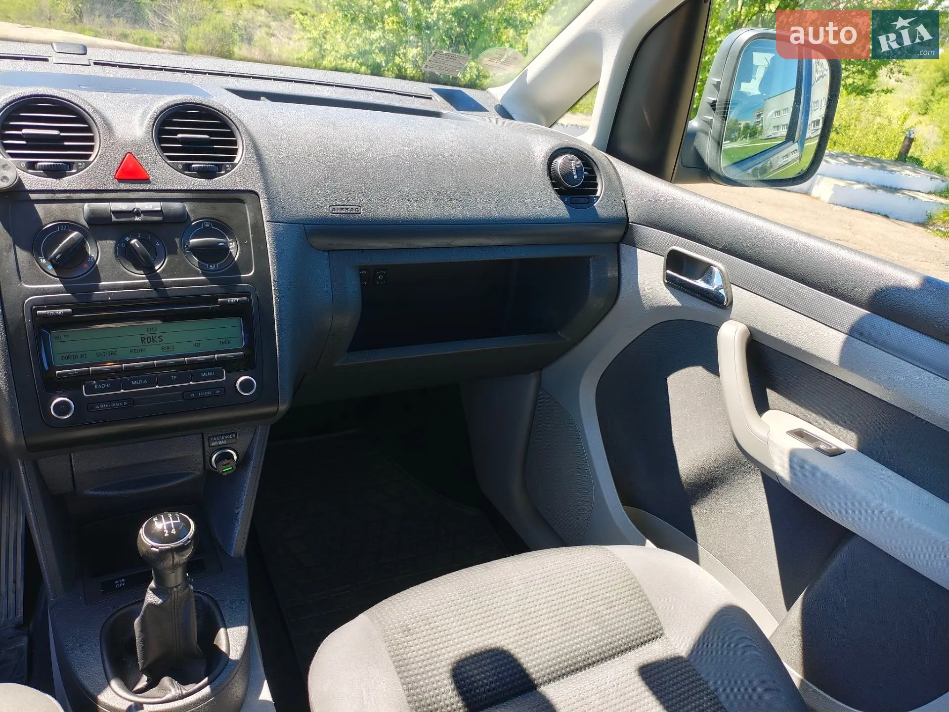 2010 Volkswagen Caddy - мініатюра 27