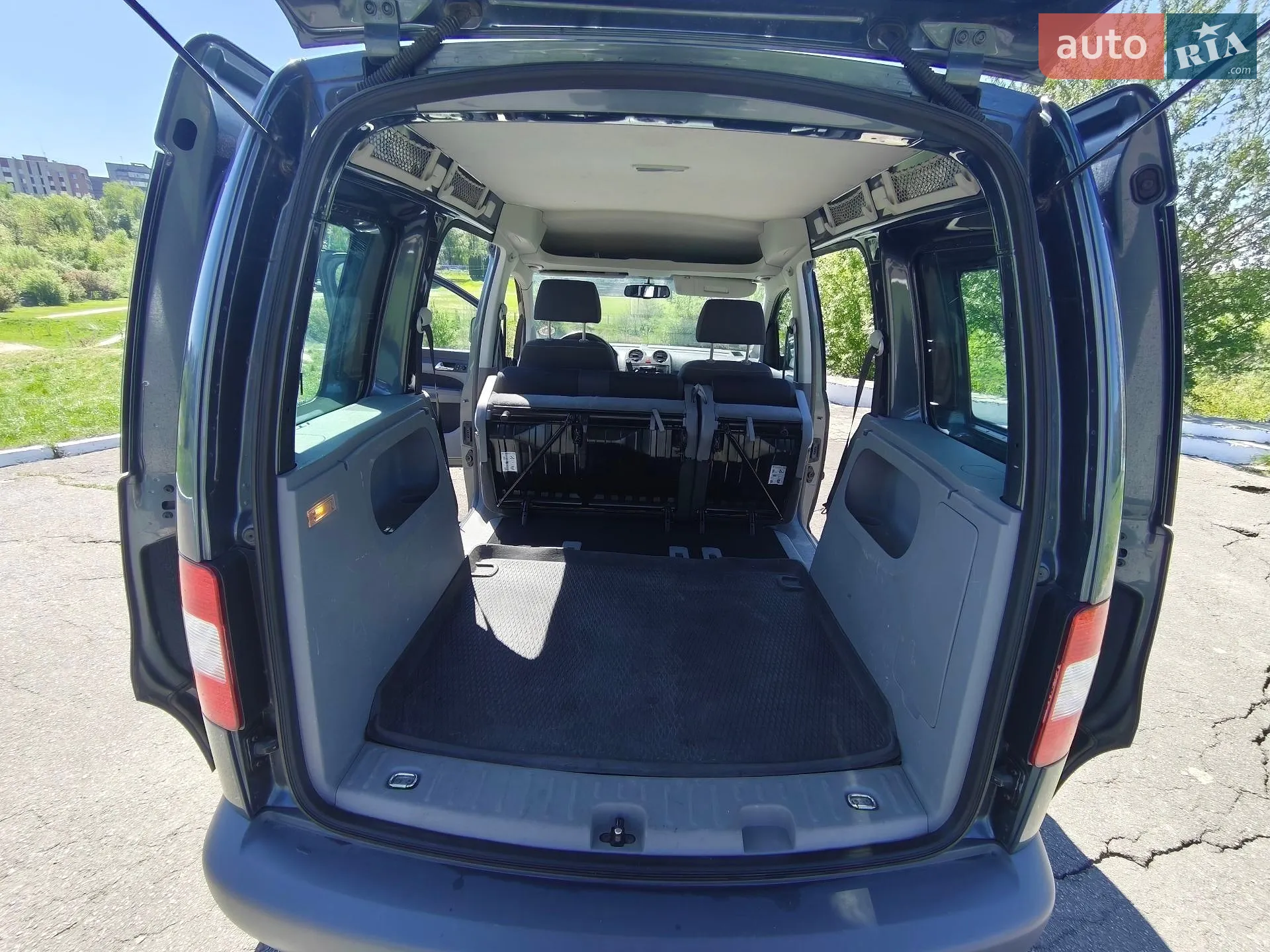 2010 Volkswagen Caddy - мініатюра 31