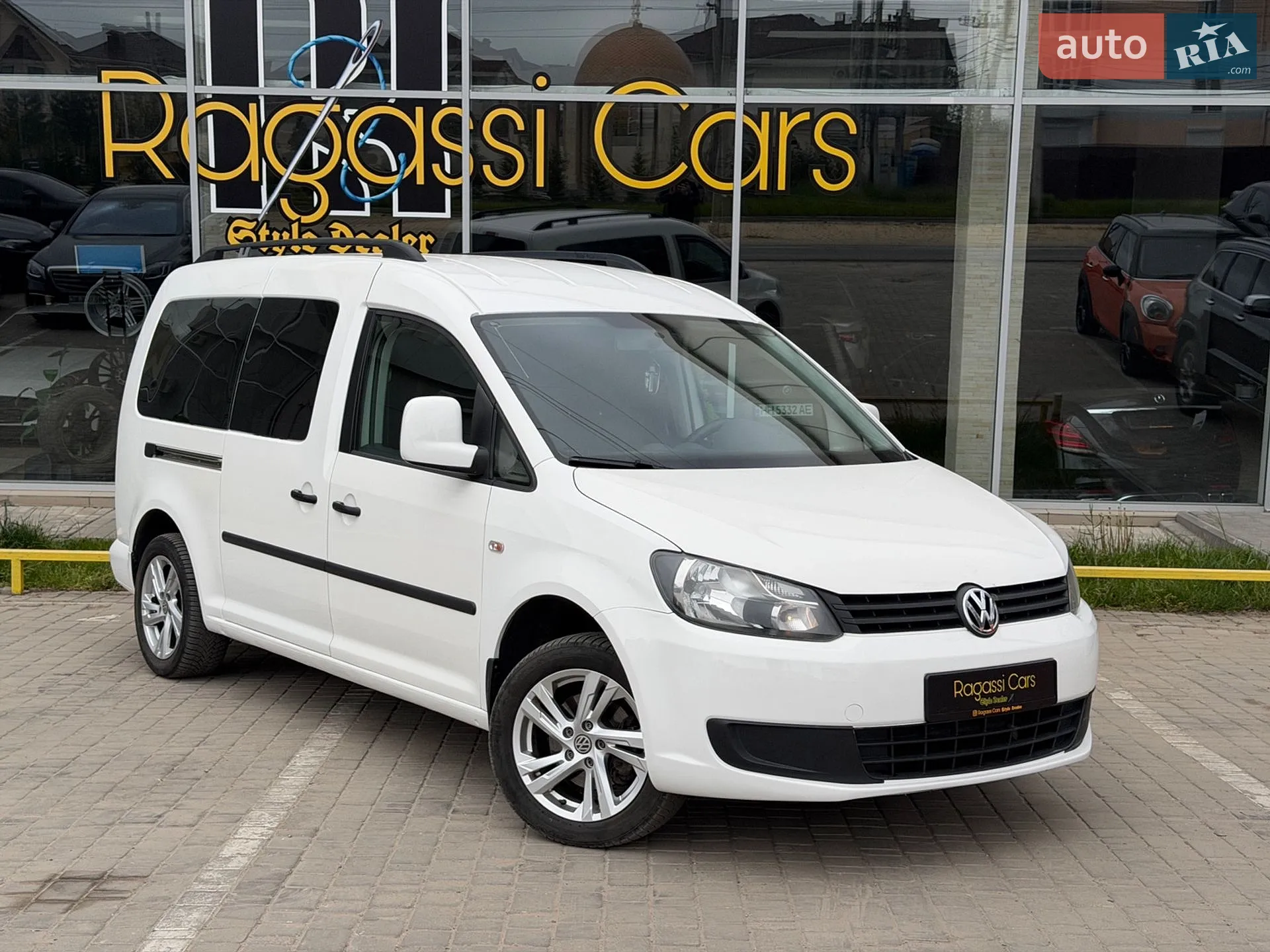 2010 Volkswagen Caddy - фото 1