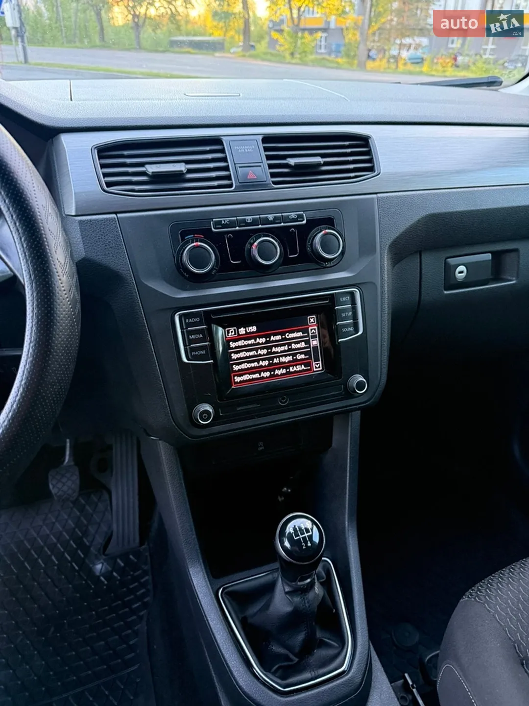 2018 Volkswagen Caddy - мініатюра 14