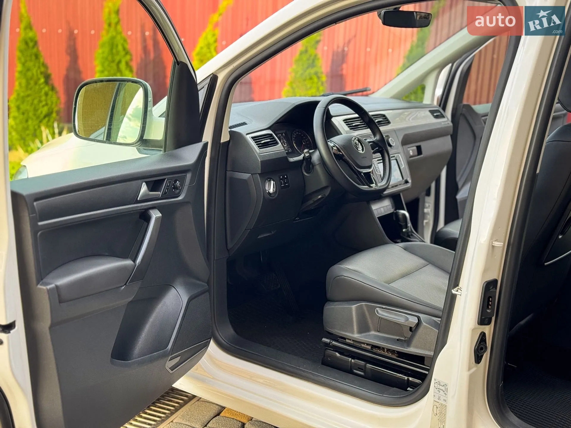 2018 Volkswagen Caddy - мініатюра 46