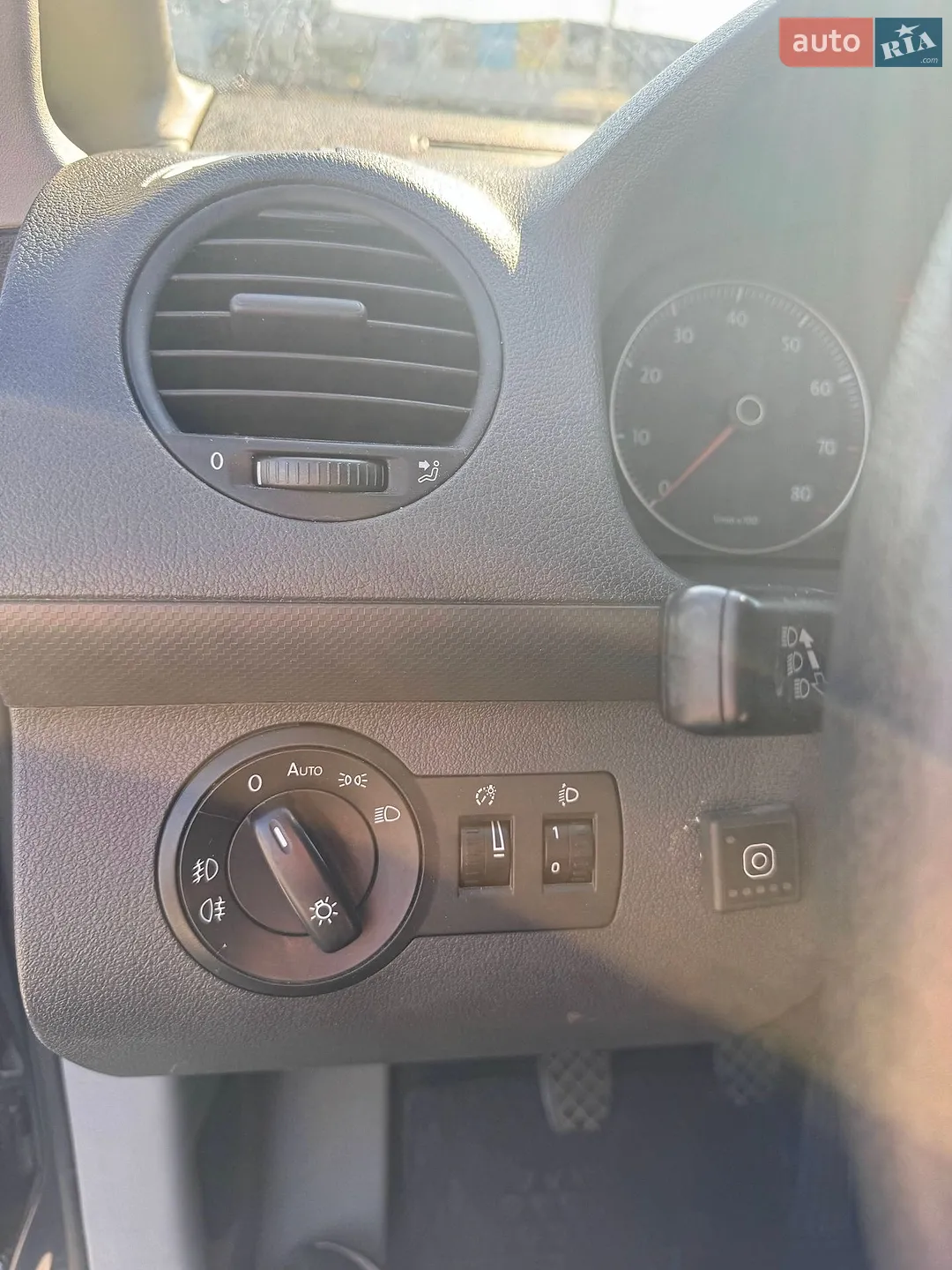 2010 Volkswagen Caddy - мініатюра 38