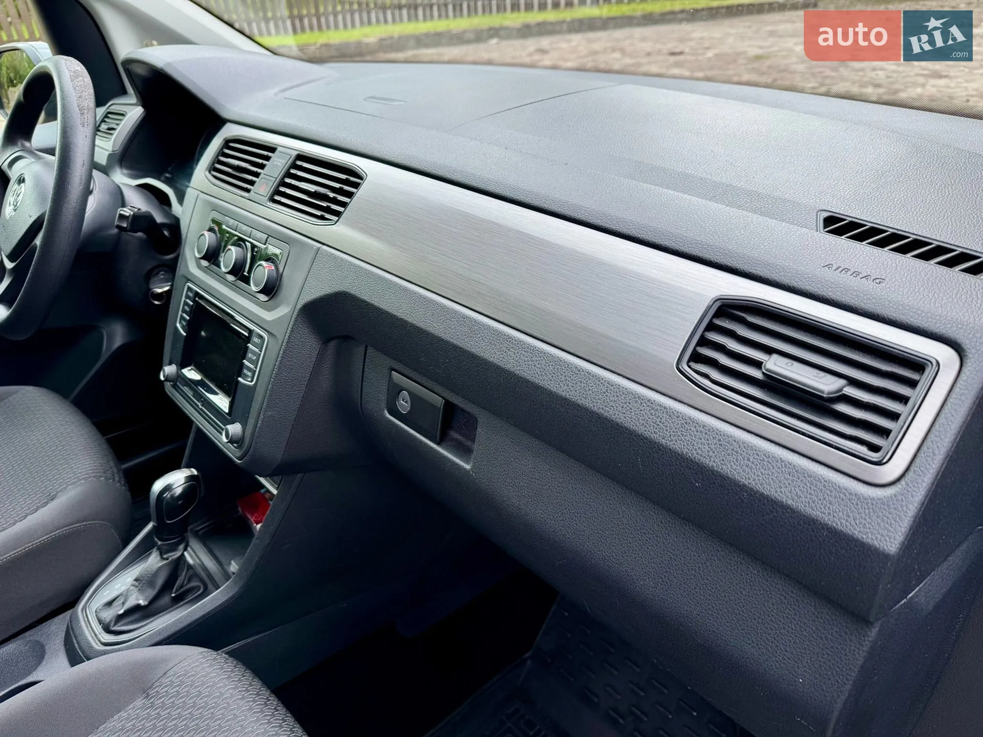 2018 Volkswagen Caddy - мініатюра 17