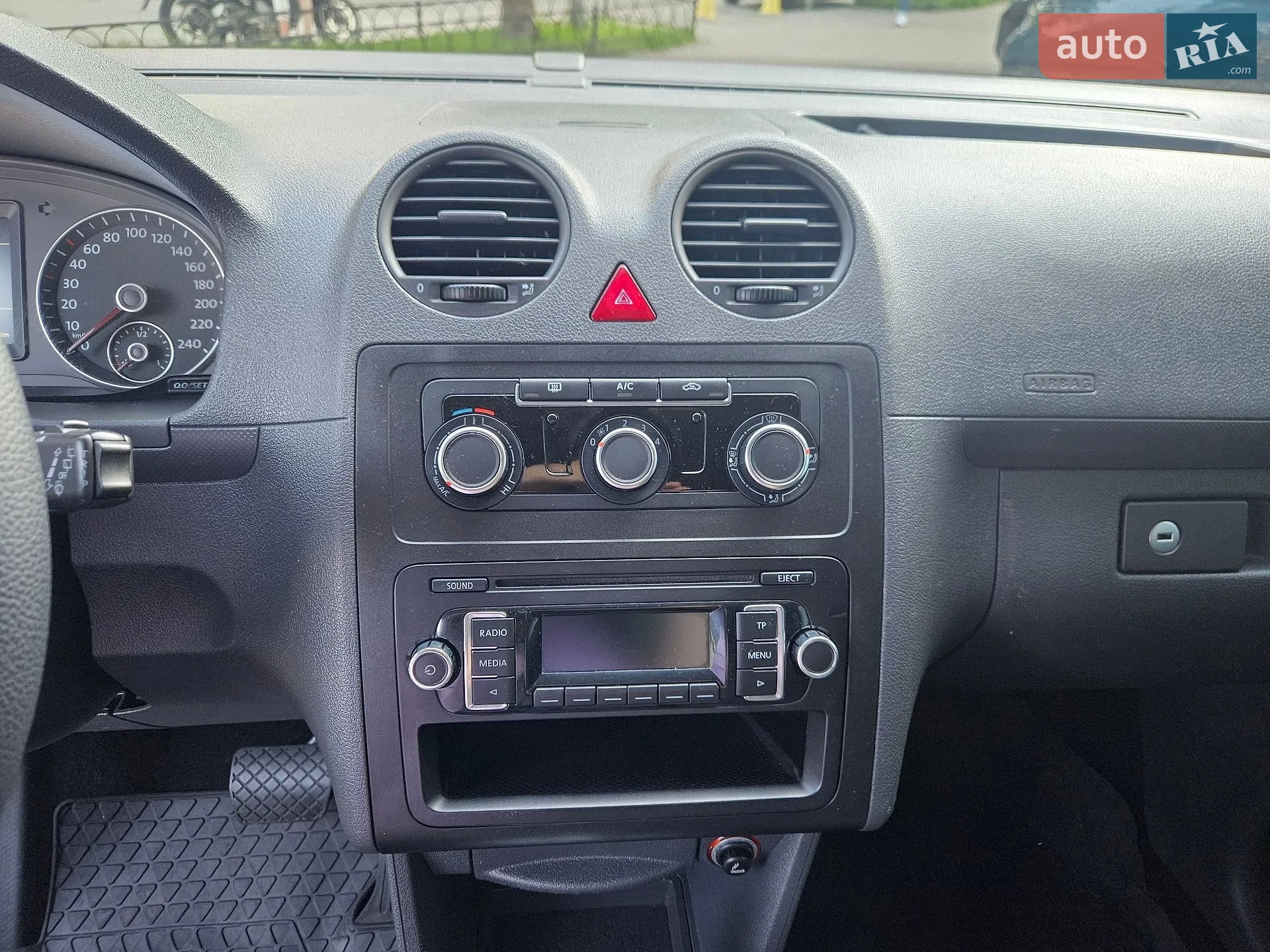2015 Volkswagen Caddy - мініатюра 41