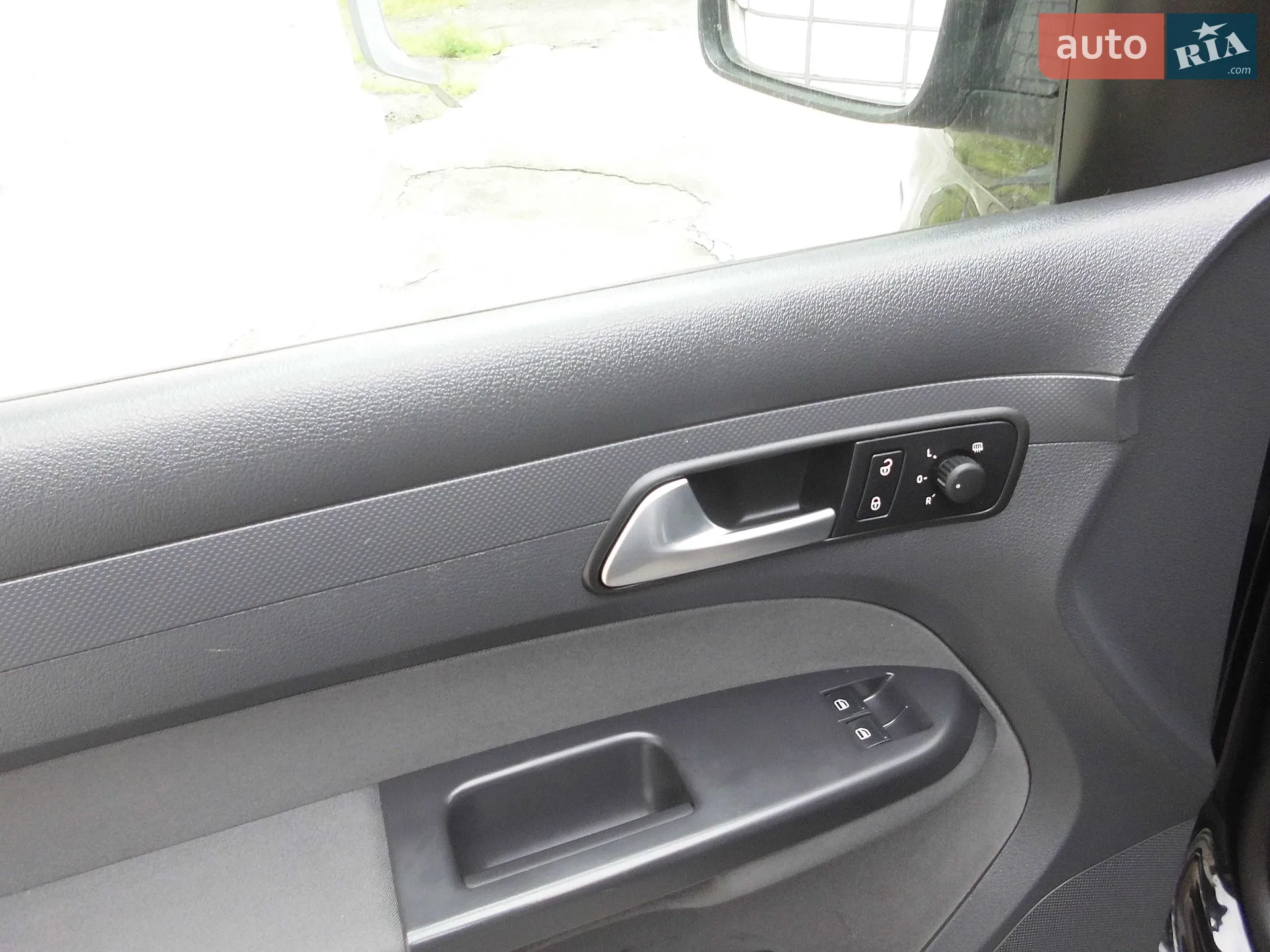 2015 Volkswagen Caddy - мініатюра 24