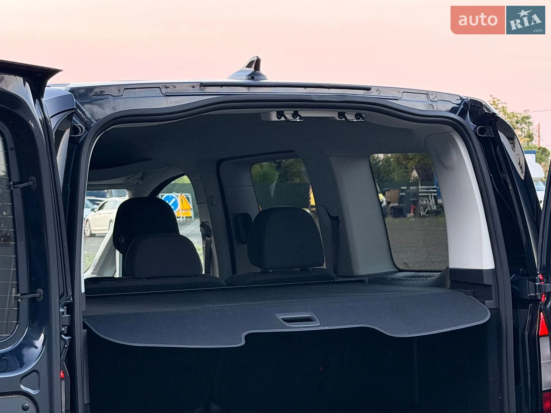 2021 Volkswagen Caddy - мініатюра 31