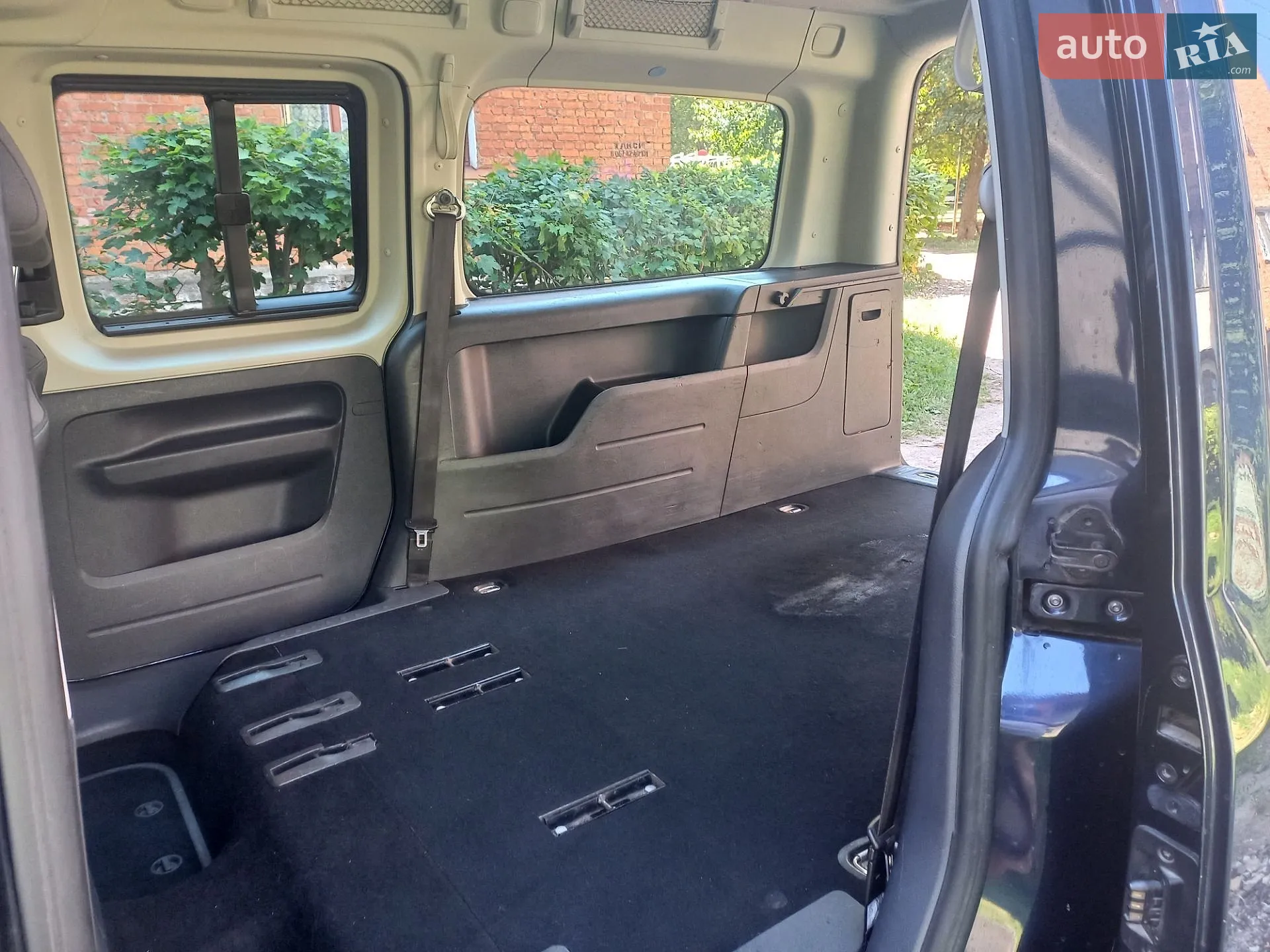 2012 Volkswagen Caddy - мініатюра 32