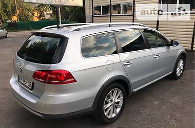 Универсал Volkswagen Carat 2013 в Житомире