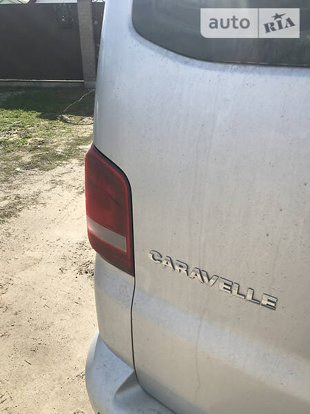 Універсал Volkswagen Caravelle 2010 в Києві