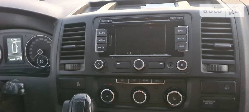 Минивэн Volkswagen Caravelle 2010 в Днепре