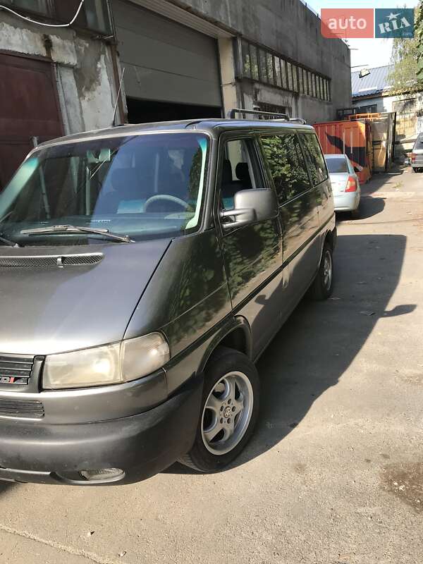 Минивэн Volkswagen Caravelle 1999 в Киеве