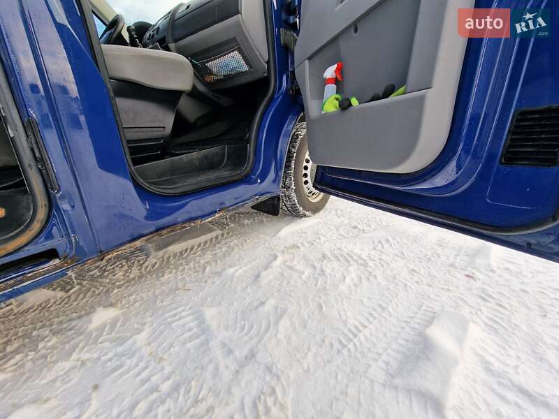 Минивэн Volkswagen Caravelle 2008 в Львове