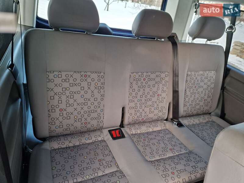 Минивэн Volkswagen Caravelle 2008 в Львове