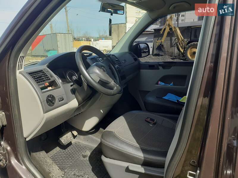 Мінівен Volkswagen Caravelle 2011 в Харкові