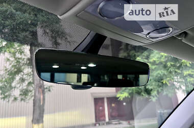 Мінівен Volkswagen Caravelle 2017 в 
