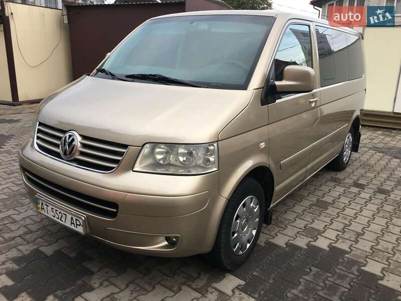 Мінівен Volkswagen Caravelle 2009 в Івано-Франківську