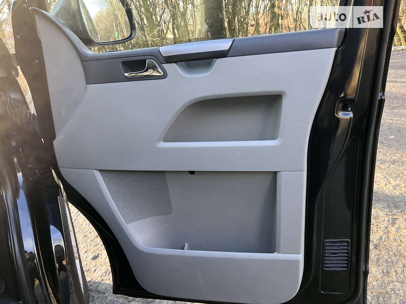 Минивэн Volkswagen Caravelle 2014 в Каменец-Подольском фото 36 Минивэн Volkswagen Caravelle 2014 в Каменец-Подольском