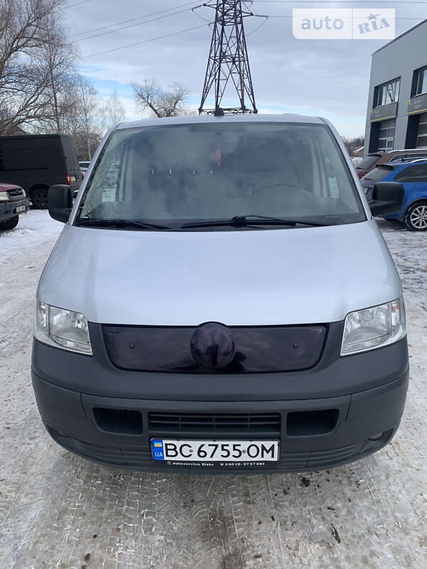 Минивэн Volkswagen Caravelle 2009 в Дрогобыче