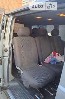 Минивэн Volkswagen Caravelle 2004 в 