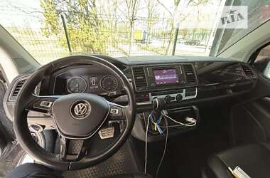 Минивэн Volkswagen Caravelle 2017 в Днепре
