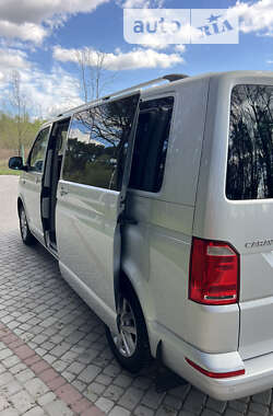 Минивэн Volkswagen Caravelle 2015 в Львове