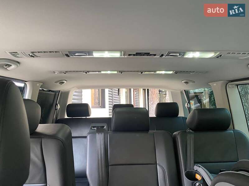 Мінівен Volkswagen Caravelle 2017 в Києві