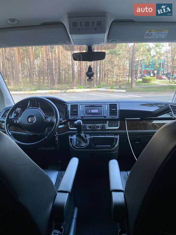 Мінівен Volkswagen Caravelle 2017 в Києві
