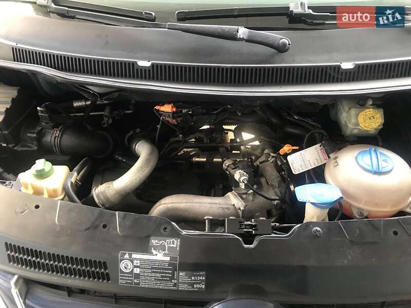 Мінівен Volkswagen Caravelle 2006 в Хмельницькому