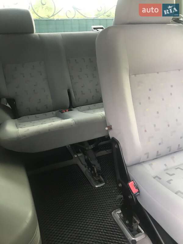 Мінівен Volkswagen Caravelle 2006 в Хмельницькому