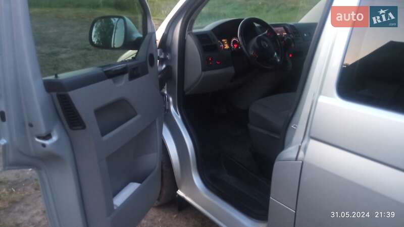 Мінівен Volkswagen Caravelle 2013 в Луцьку фото 13 Мінівен Volkswagen Caravelle 2013 в Луцьку