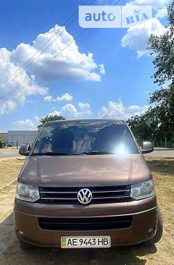 Минивэн Volkswagen Caravelle 2015 в Покровском